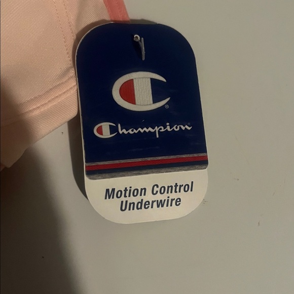 NWT 34DD Champion Sports Bra - Picture 4 of 7